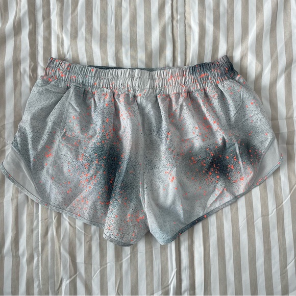 lululemon sea wheeze hotty hot shorts - Picture 2 of 4